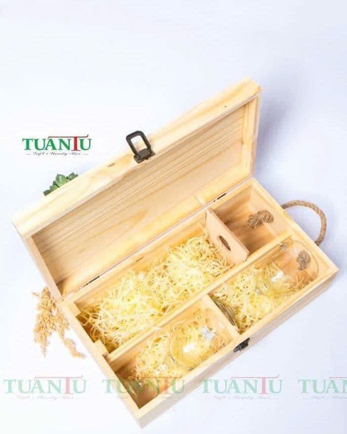 Hộp gỗ 2 chai nắp gỗ 1